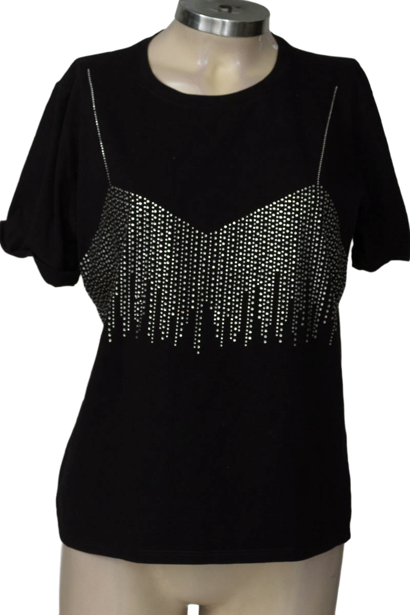 Top / Camiseta color Negro - Closeando