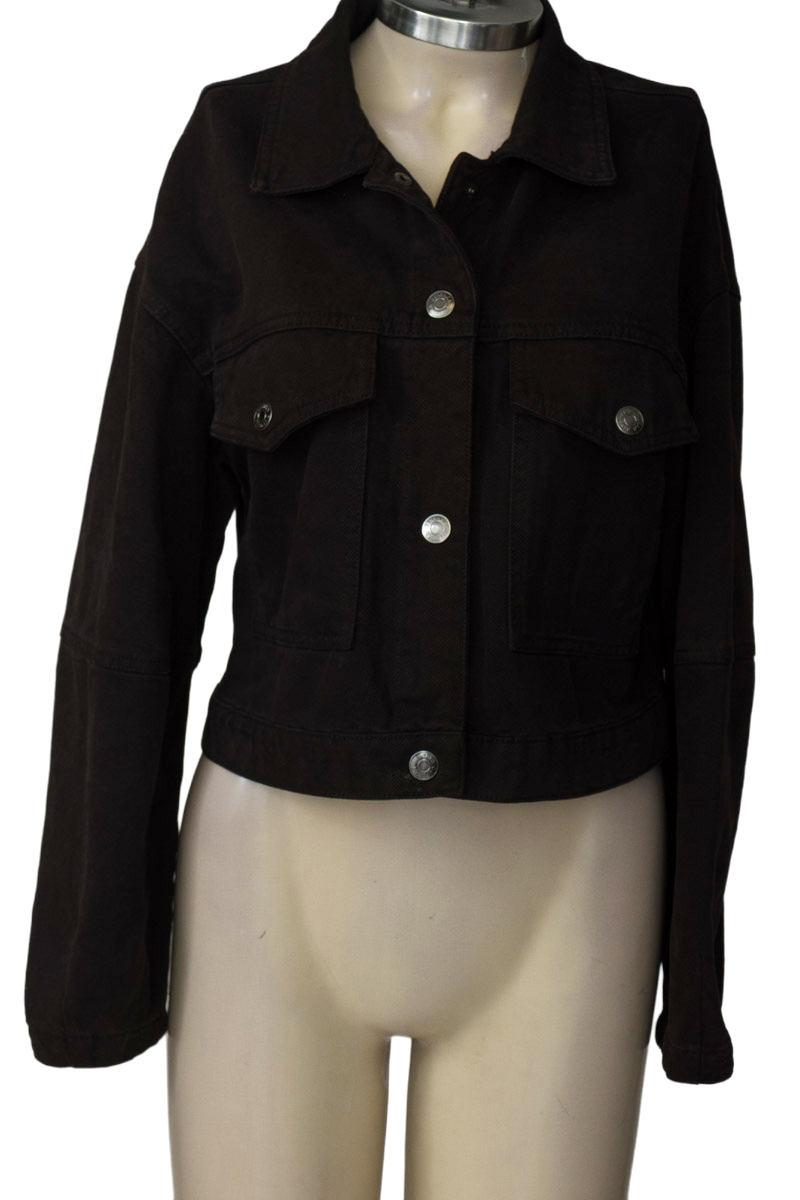 Chaqueta / Abrigo color Negro - Bershka