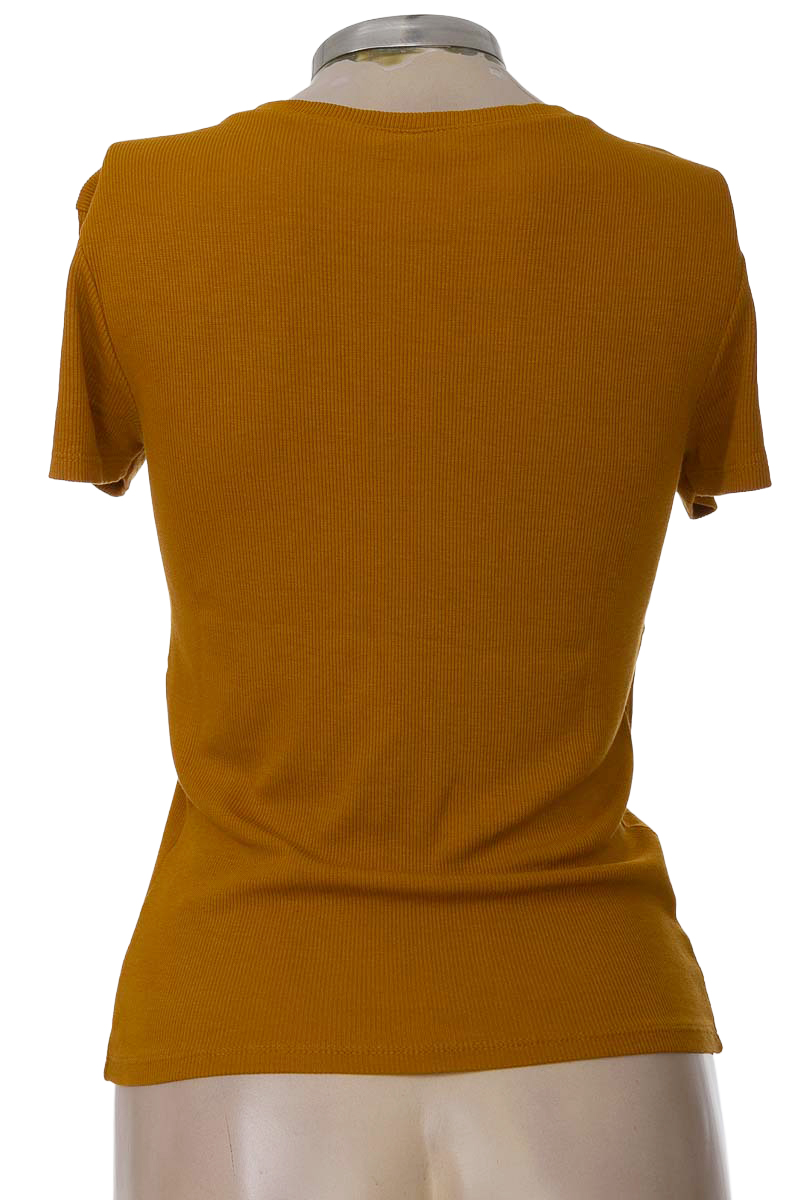 Top / Camiseta color Mostaza - Koaj