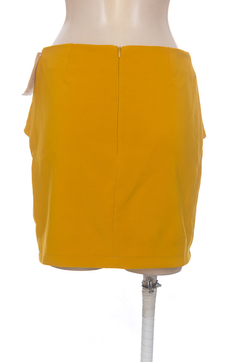 Falda color Mostaza - ELA