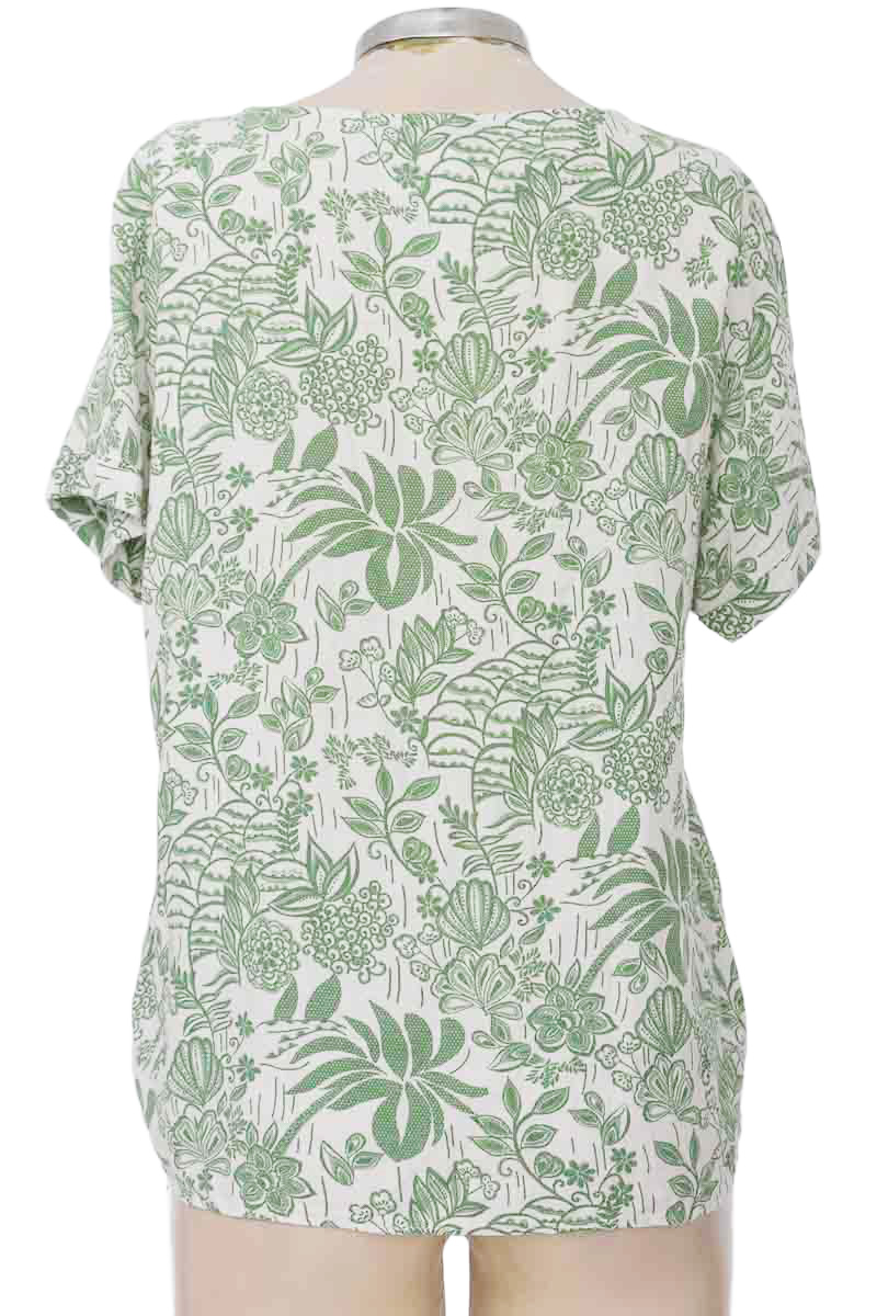 Top / Camiseta color Verde - PATPRIMO