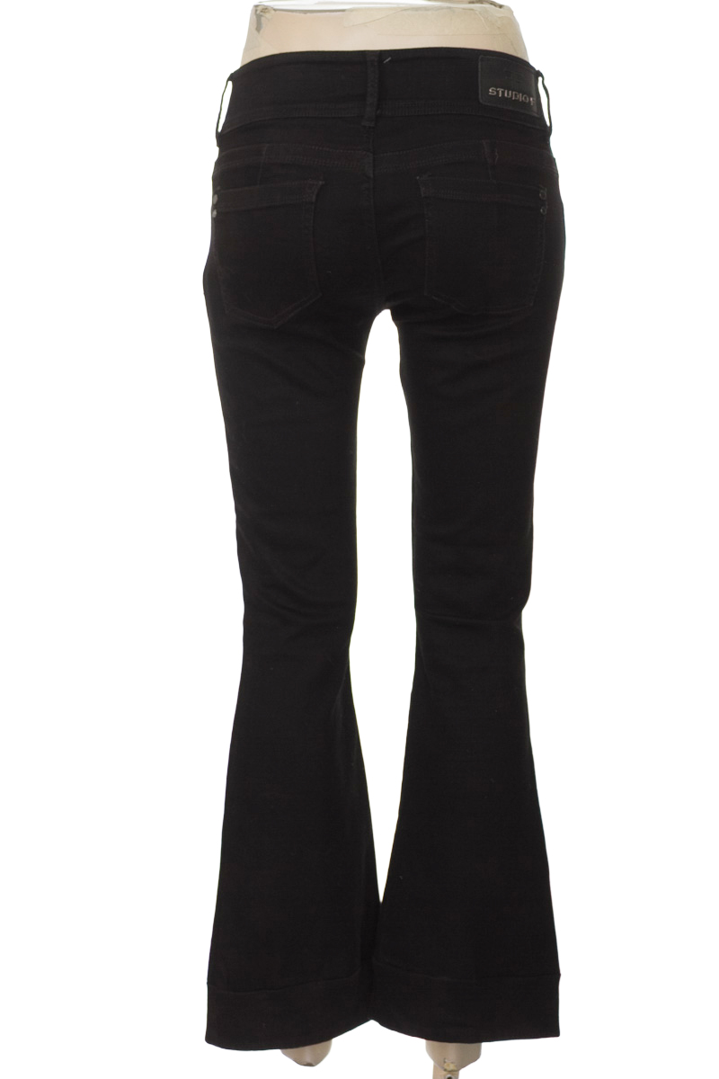 Pantalones color Negro - Studio F