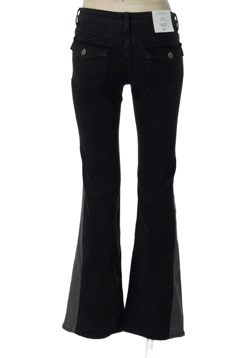 Pantalones color Negro - Divided by H&M
