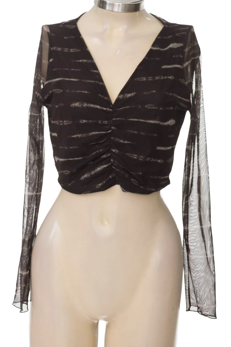 Top / Camiseta color Negro - DENIMLAB