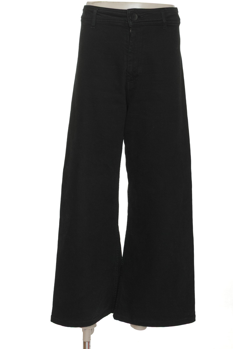 Pantalones color Negro - Zara