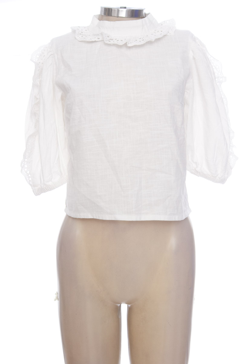 Top / Camiseta color Blanco - Divided by H&M