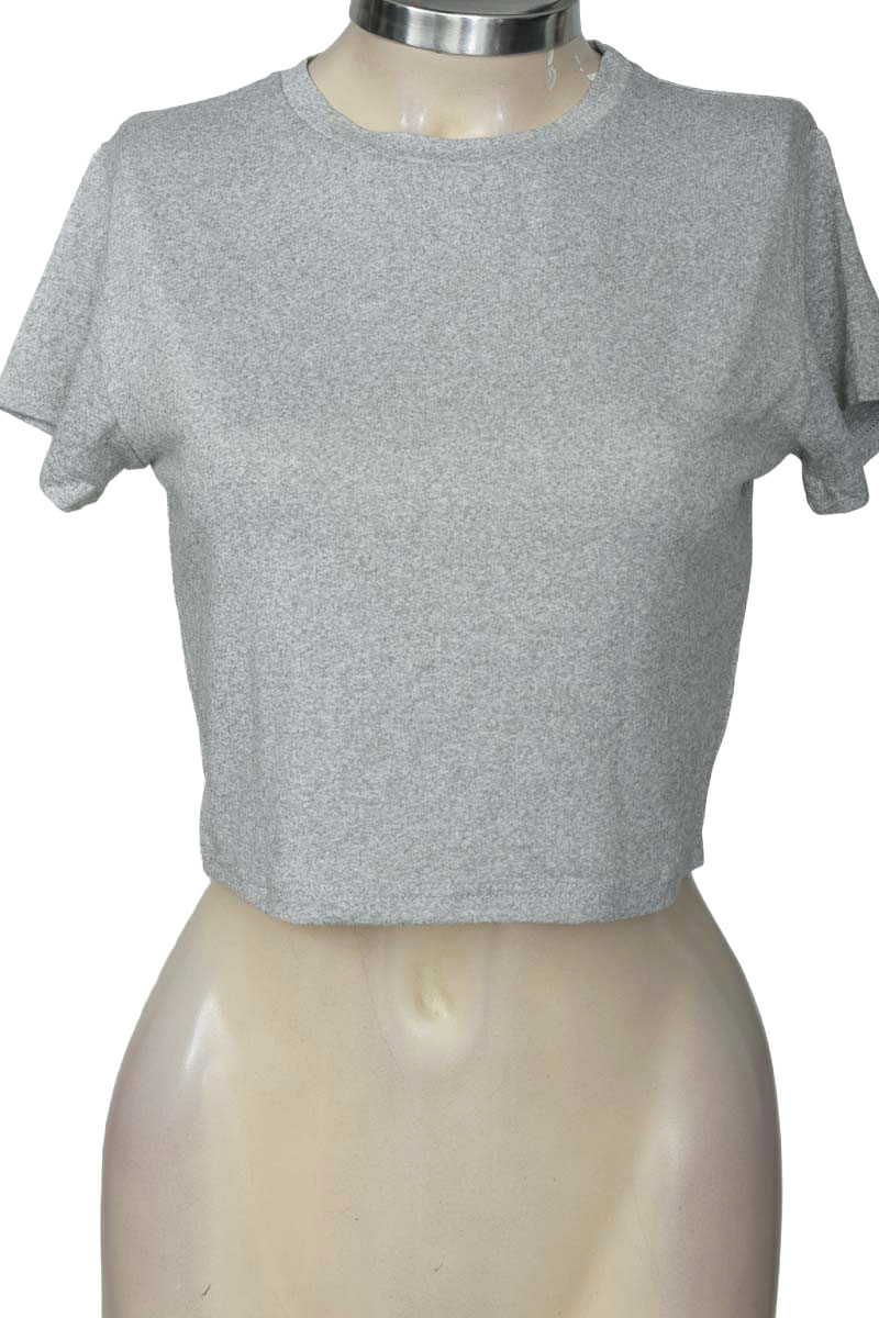 Top / Camiseta color Gris - Closeando