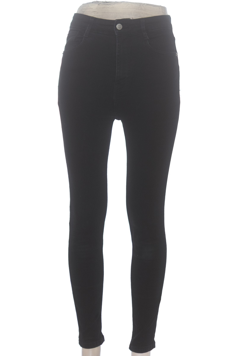 Pantalones color Negro - Zara
