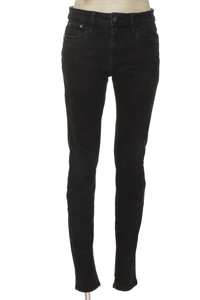 Jean color Negro - Arturo Calle