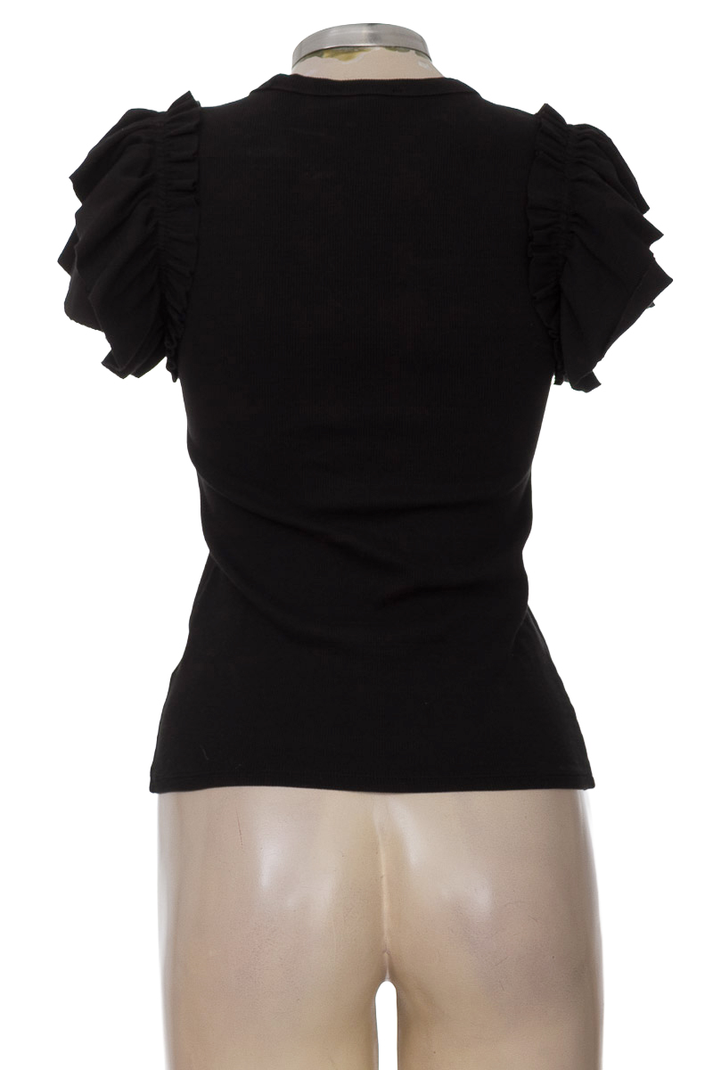 Top / Camiseta color Negro - Express
