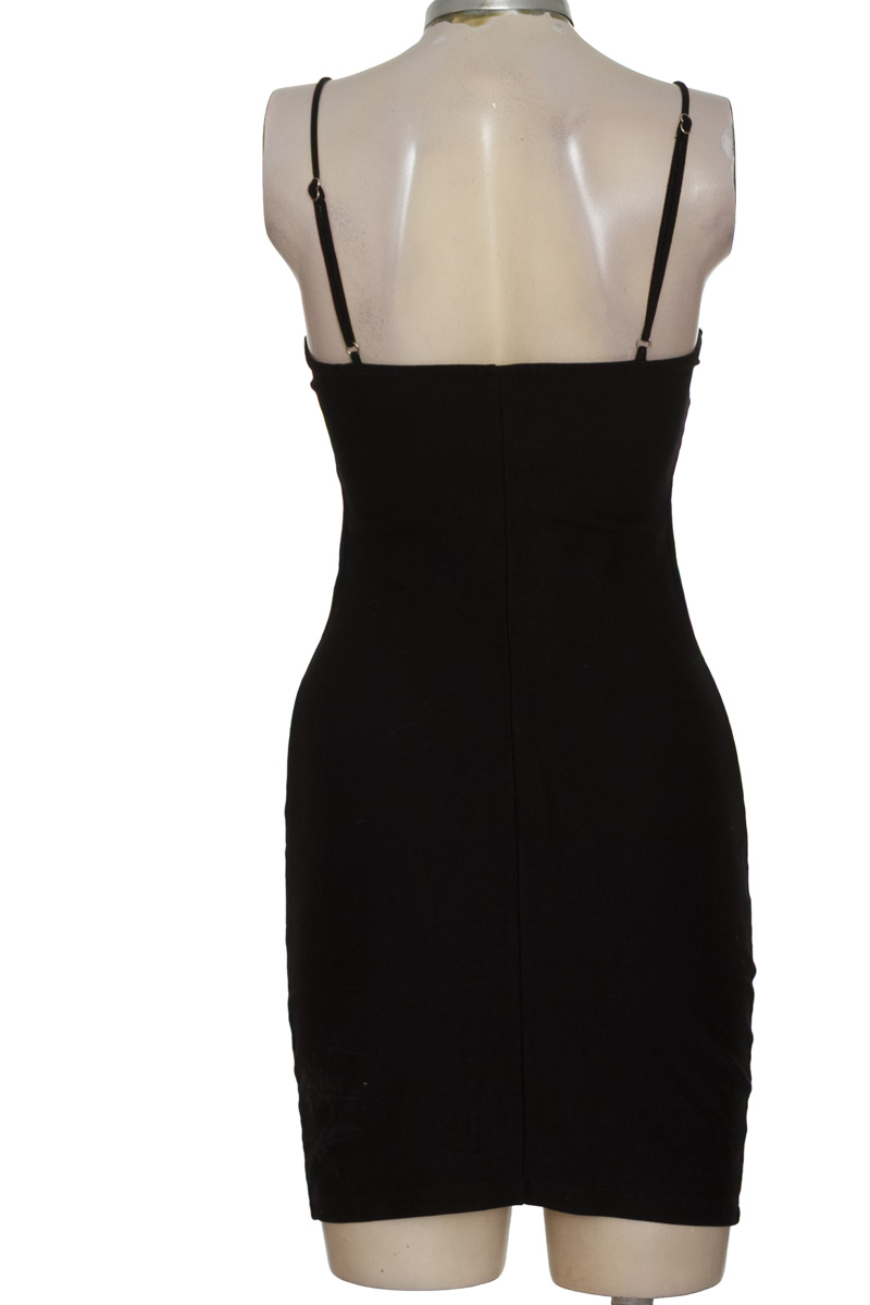 Vestido / Enterizo color Negro - Dyaboo