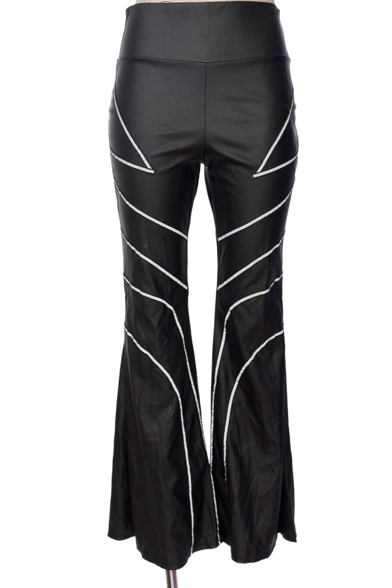 Pantalones color Negro - Closeando