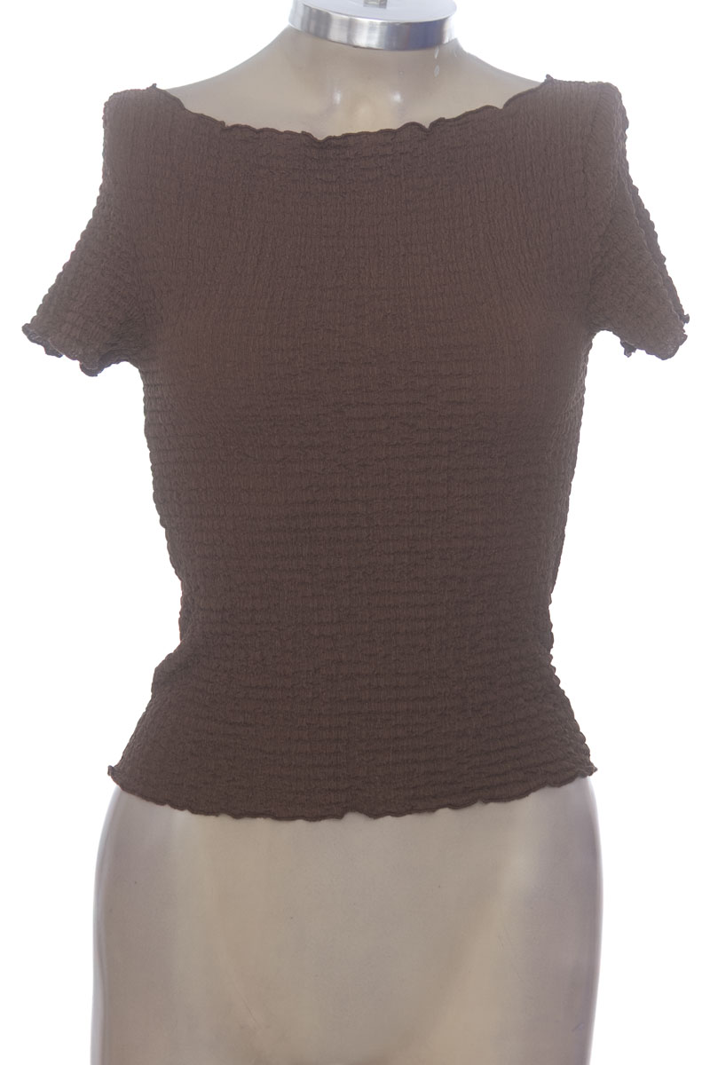 Top / Camiseta color Café - Divided by H&M