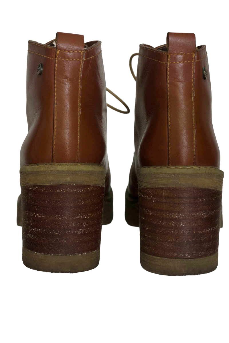 Zapatos color Café - Opposite