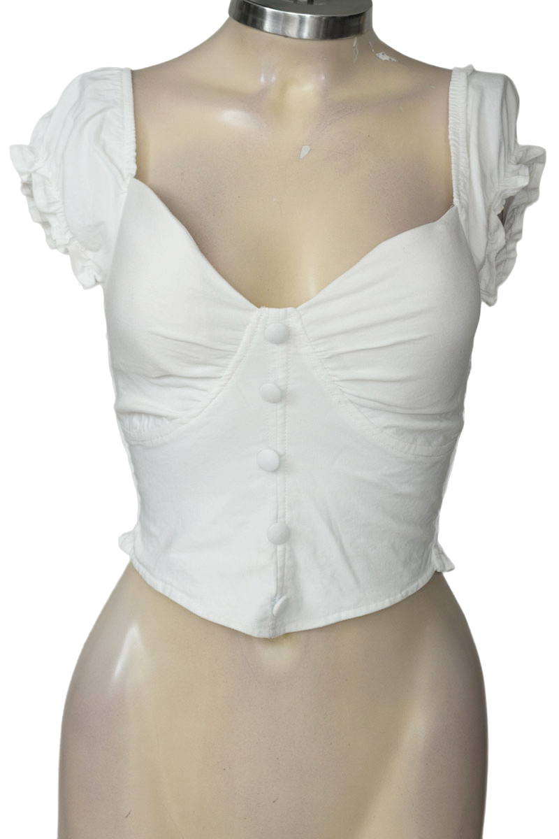 Top / Camiseta color Blanco - Closeando
