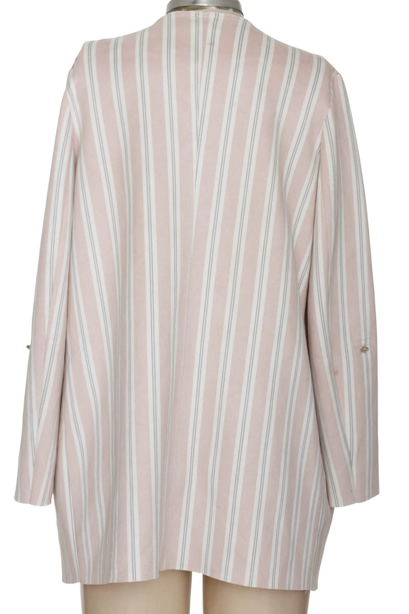 Chaqueta / Abrigo color Rosado - Koaj