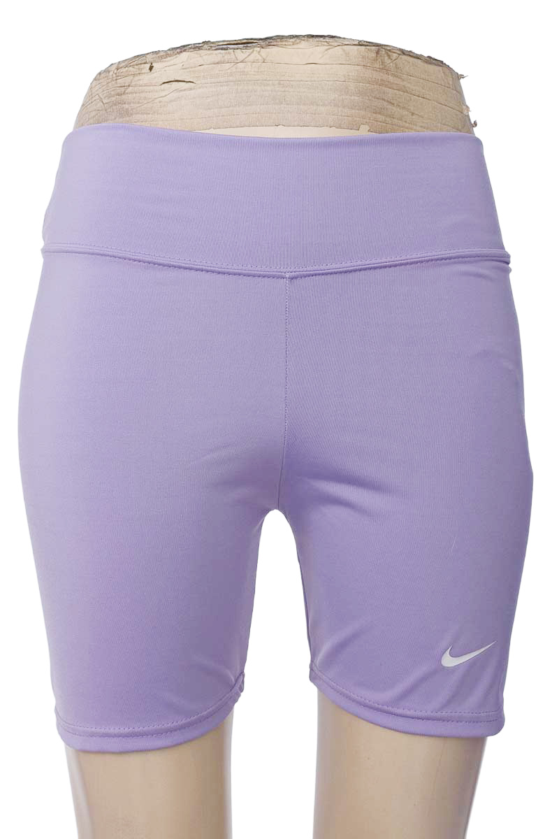 Ropa Deportiva / Salida de Baño color Lila - Closeando