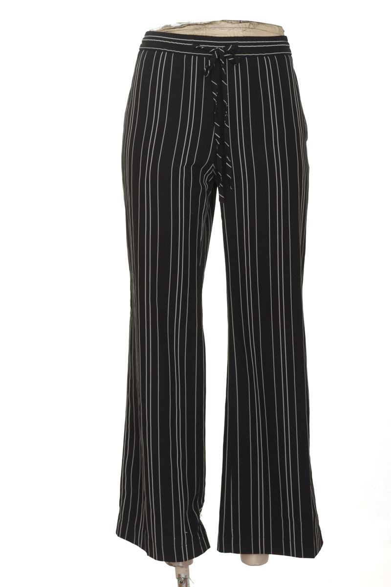 Pantalones color Negro - Zara
