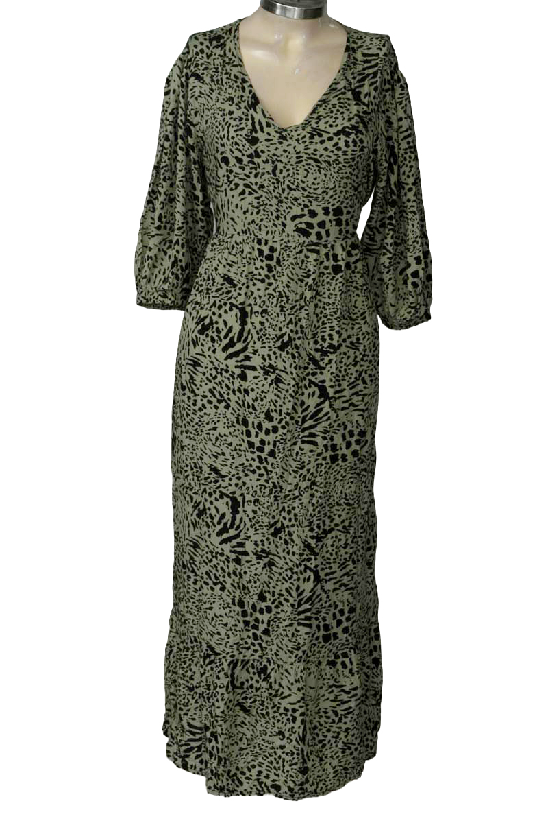 Vestido / Enterizo color Verde - Centrica