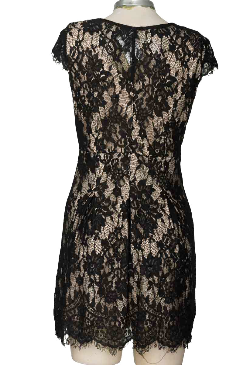 Vestido / Enterizo color Negro - Closeando
