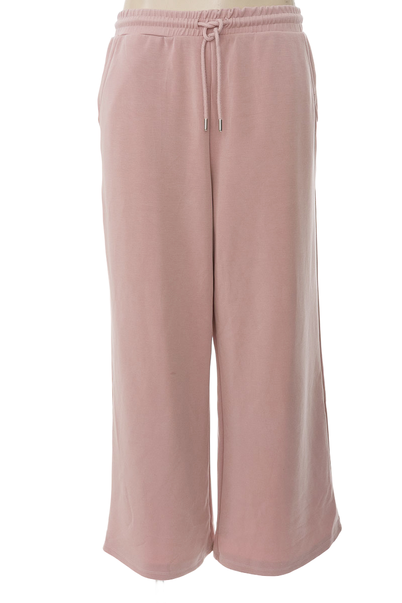 Pantalones color Rosado - Stradivarius