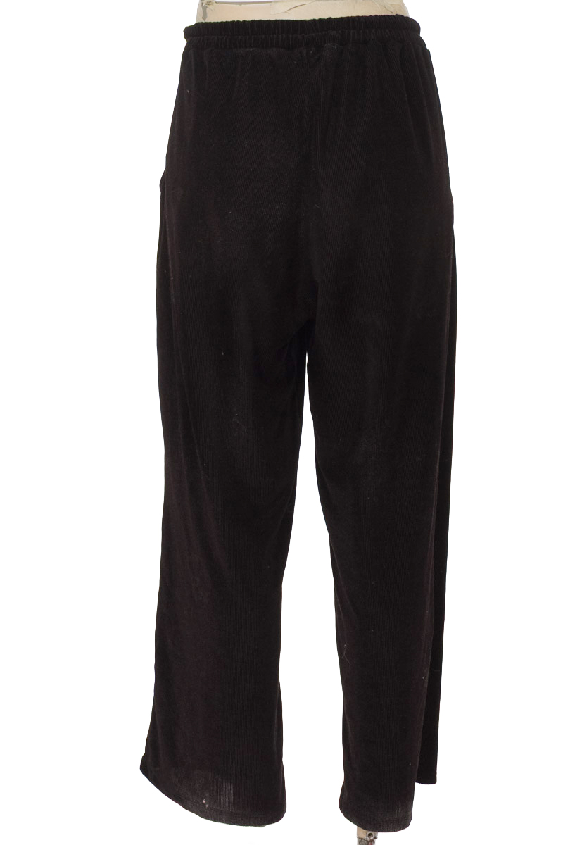 Pantalones color Negro - Closeando