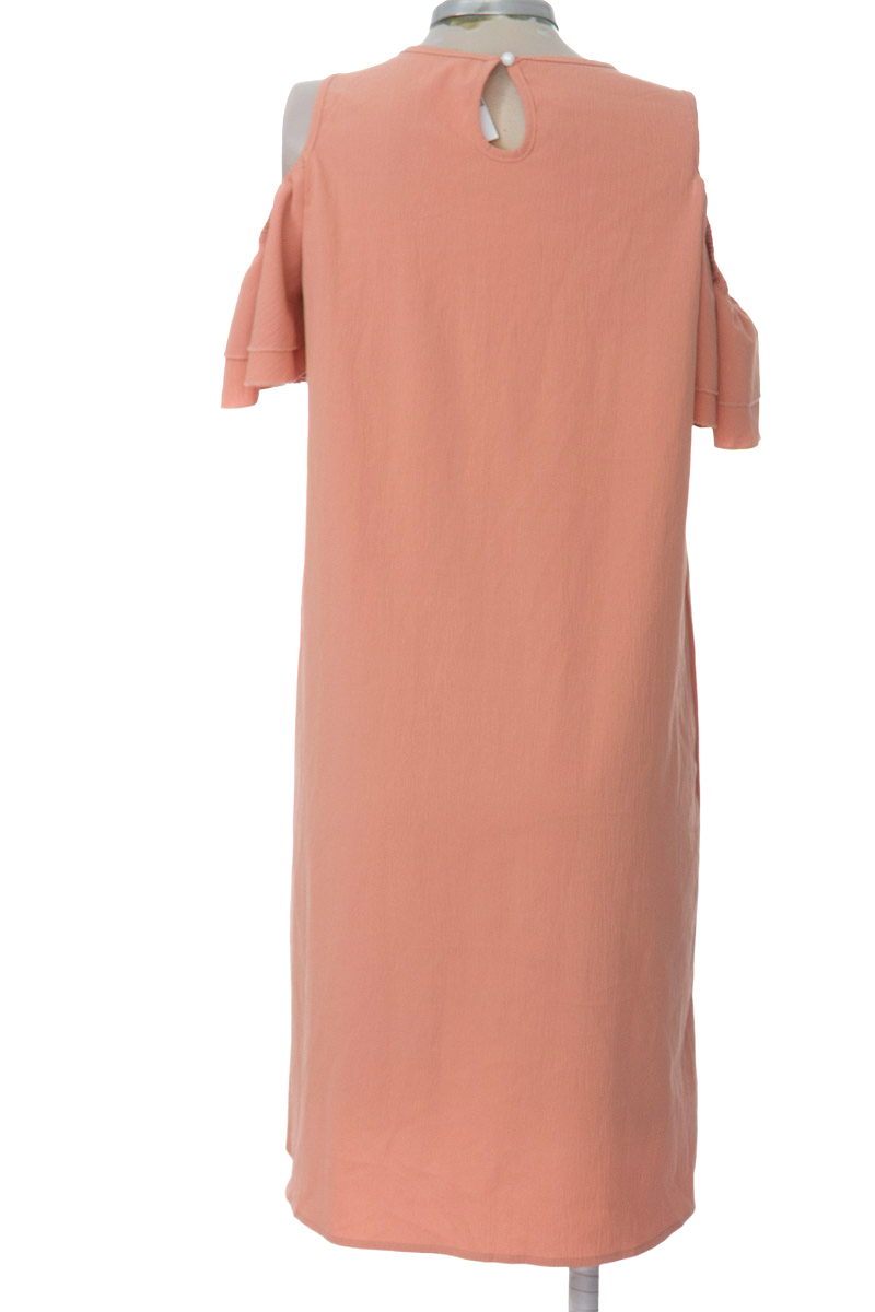 Vestido / Enterizo color Rosado - Closeando