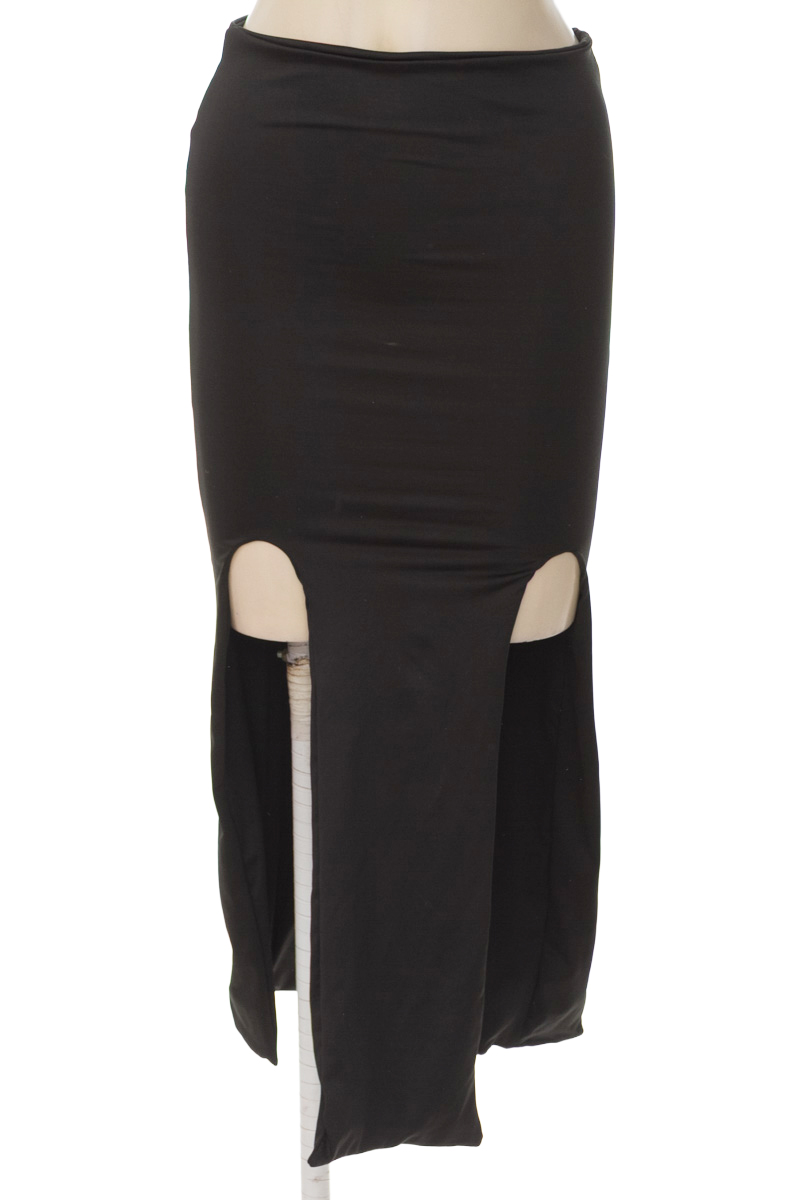 Falda color Negro - Closeando