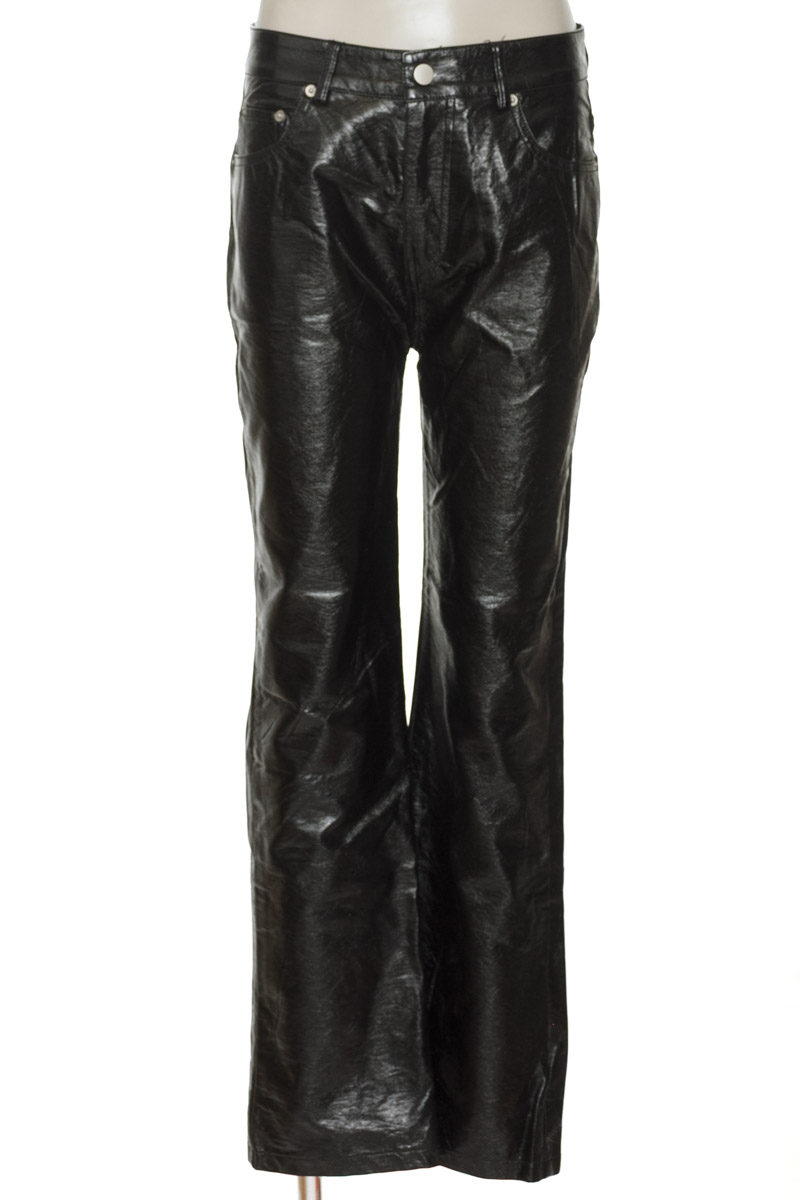 Pantalones color Negro - Luxur united