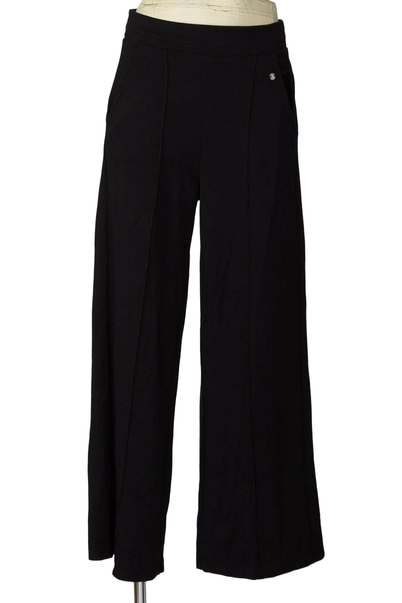 Pantalones color Negro - Punto Blanco