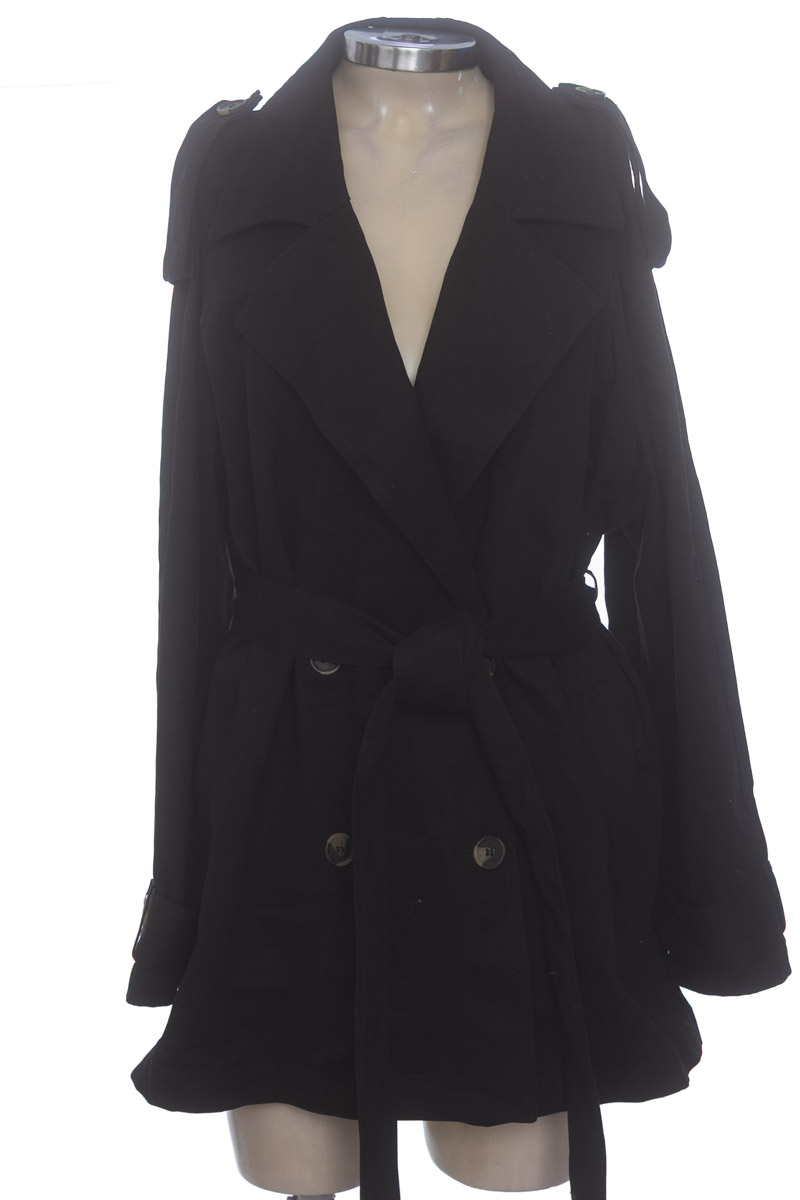 Chaqueta / Abrigo color Negro - Divided