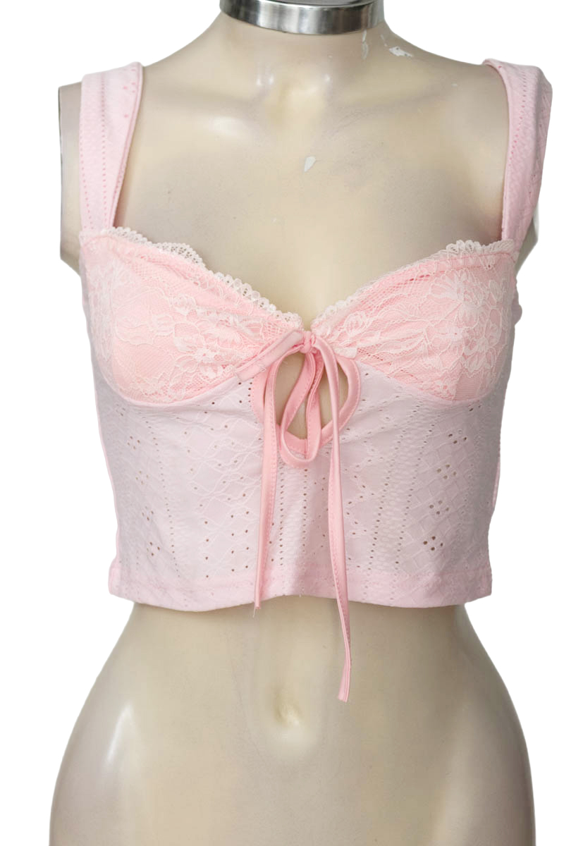 Top / Camiseta color Rosado - MISSGUIDED