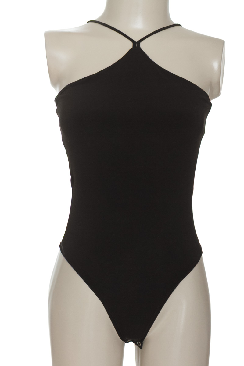 Top / Camiseta color Negro - Free Spirit