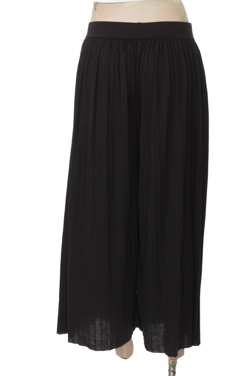 Pantalones color Negro - Pacifika