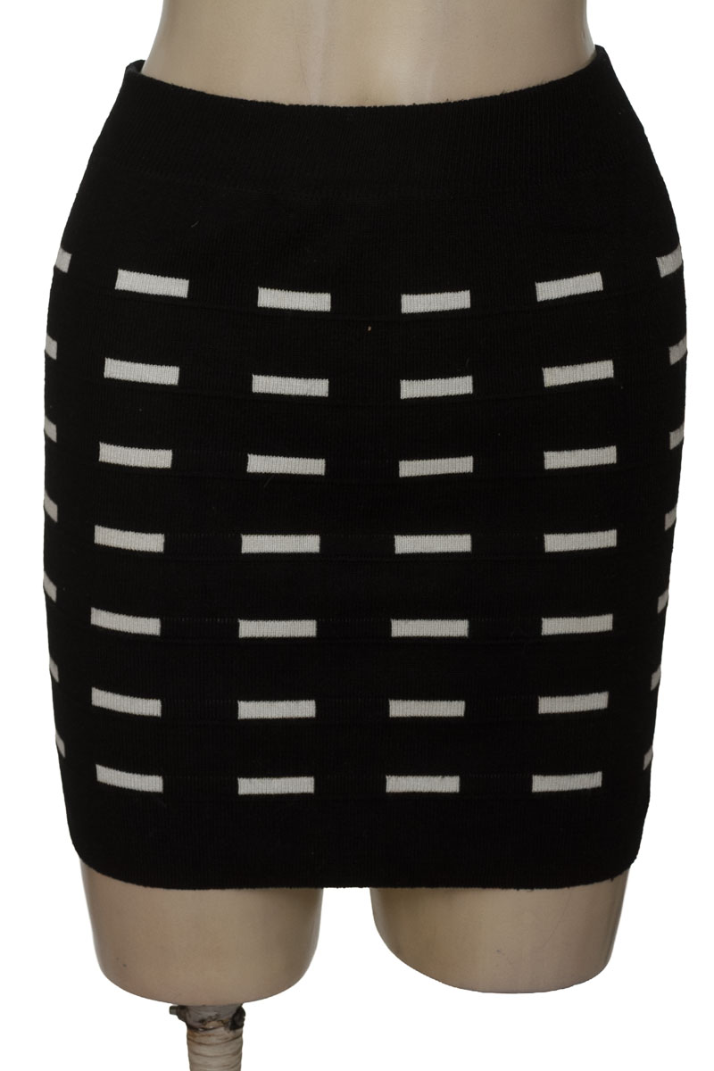 Falda color Negro - Glamour
