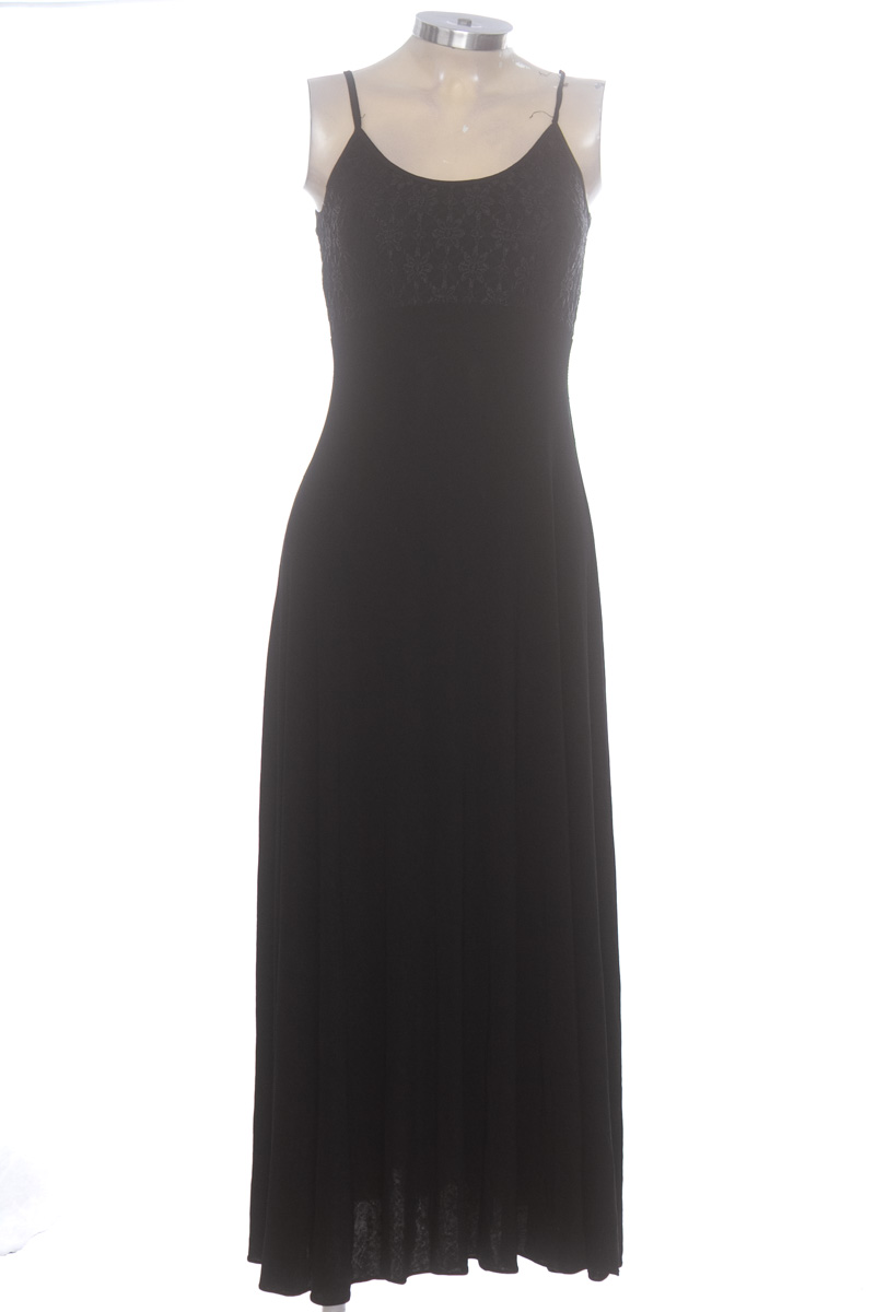 Vestido / Enterizo color Negro - Via moda
