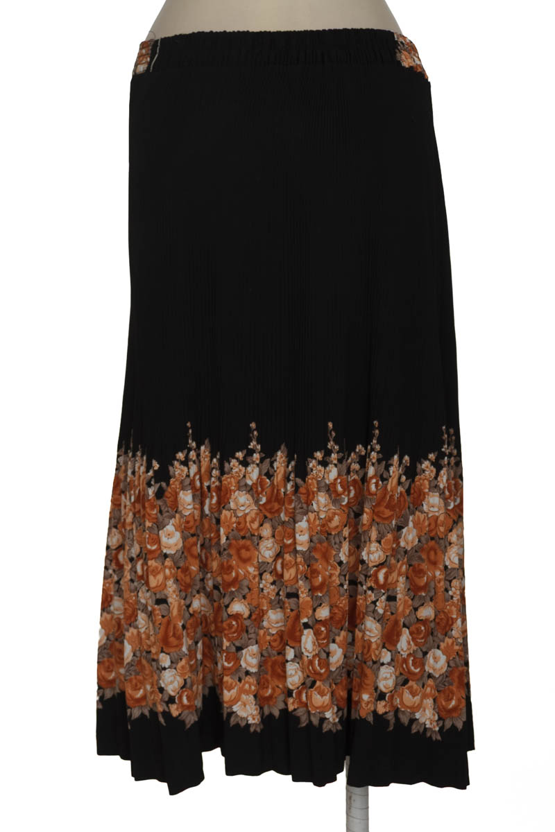 Falda color Negro - Closeando