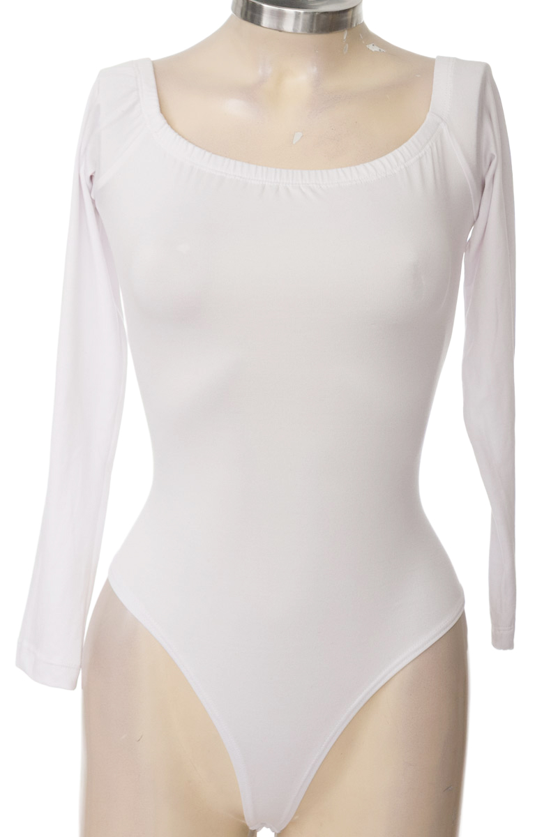 Top / Camiseta color Blanco - Closeando