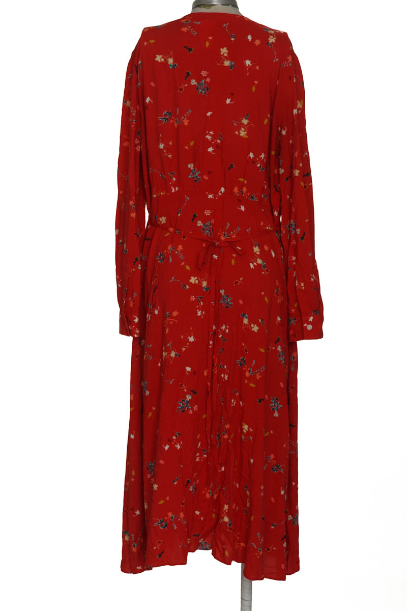 Blusa color Rojo - UNIQLO