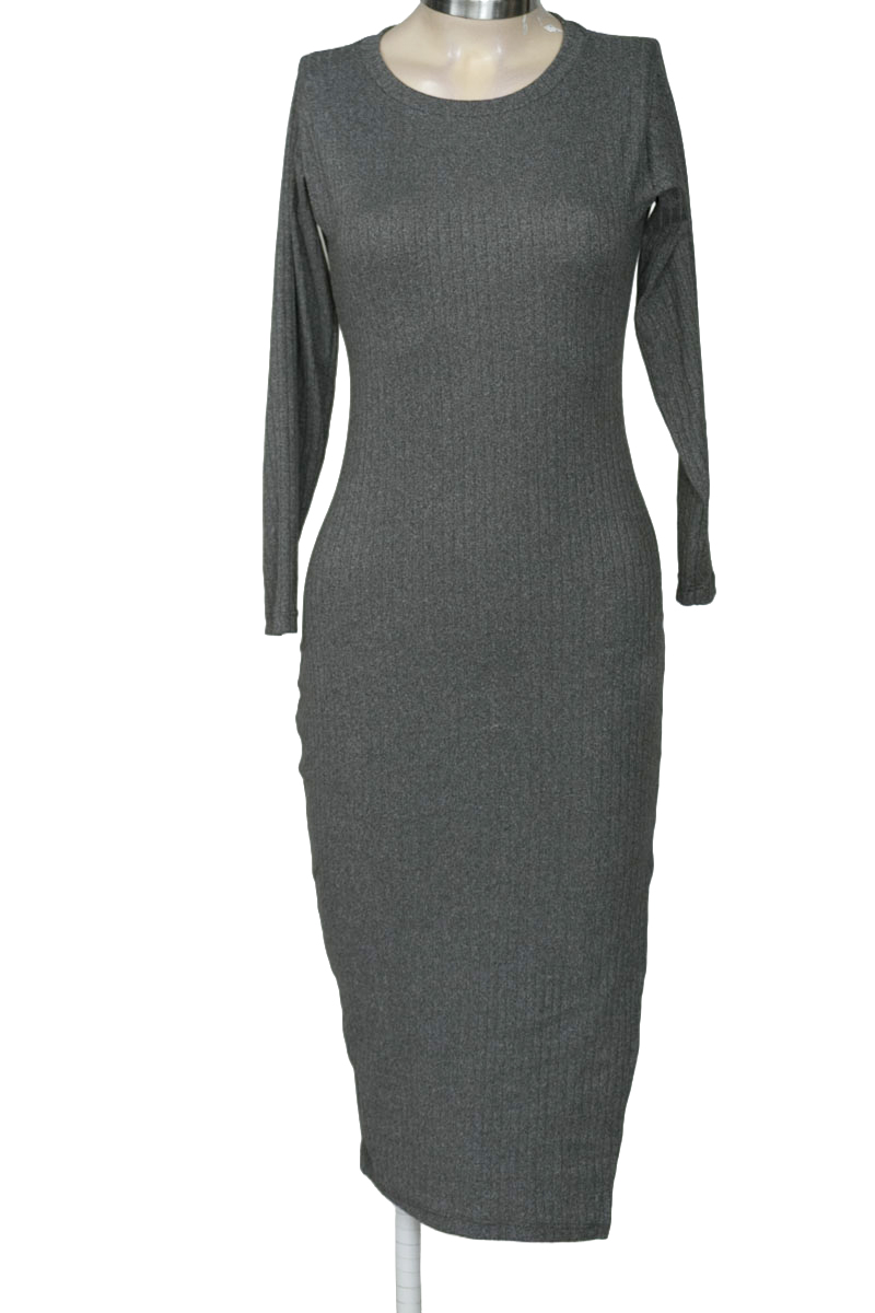 Vestido / Enterizo color Gris - Closeando