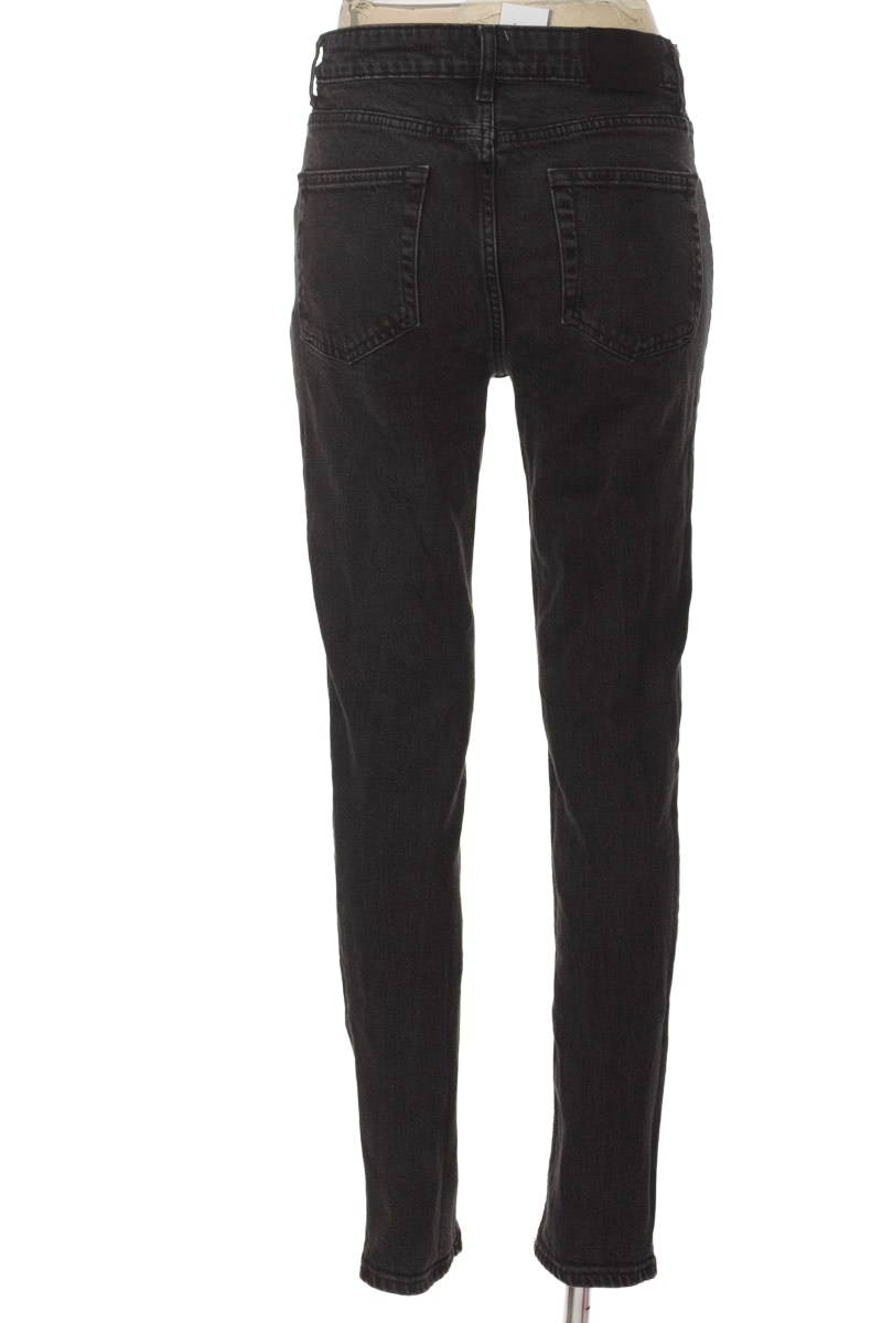 Pantalones color Negro - Zara