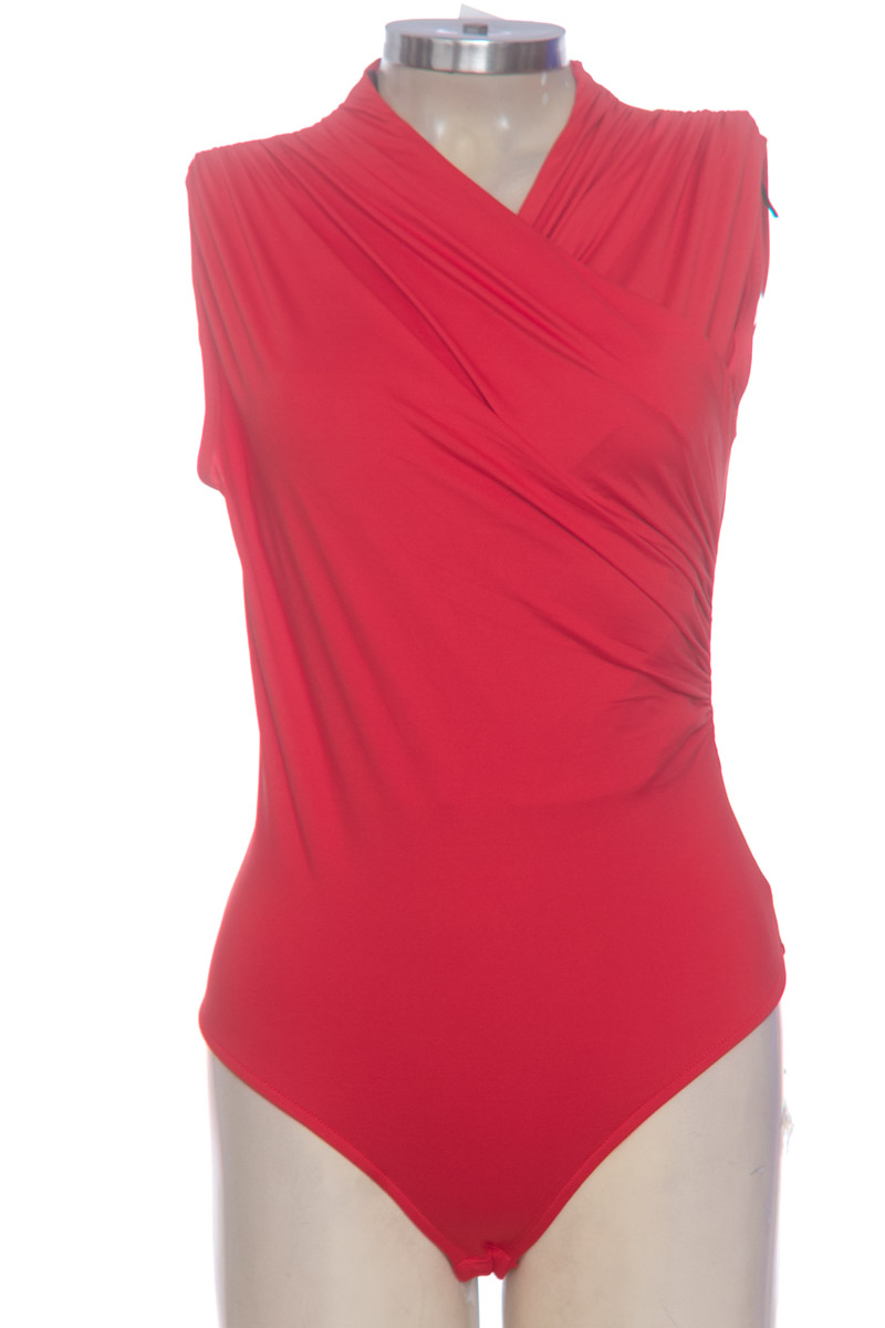 Top / Camiseta color Rojo - H&M