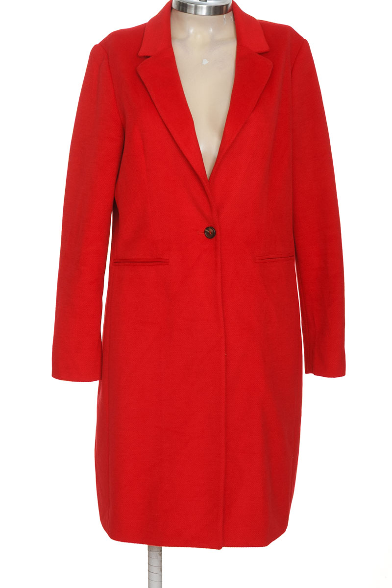 Chaqueta / Abrigo color Rojo - Koaj