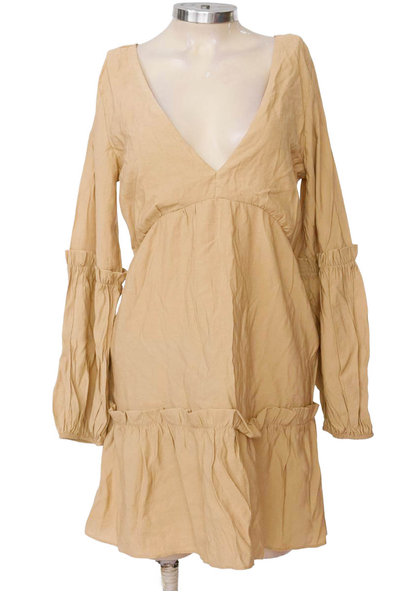 Vestido / Enterizo color Beige - ELA