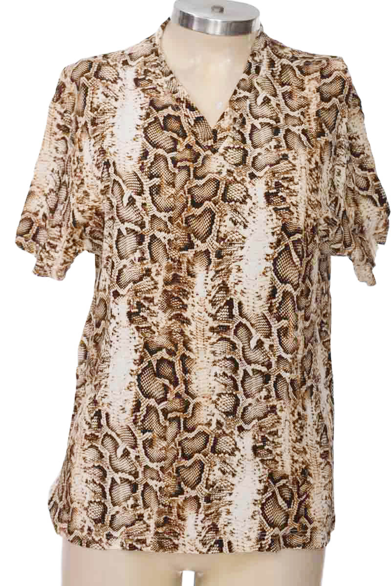 Top / Camiseta color Café - Closeando