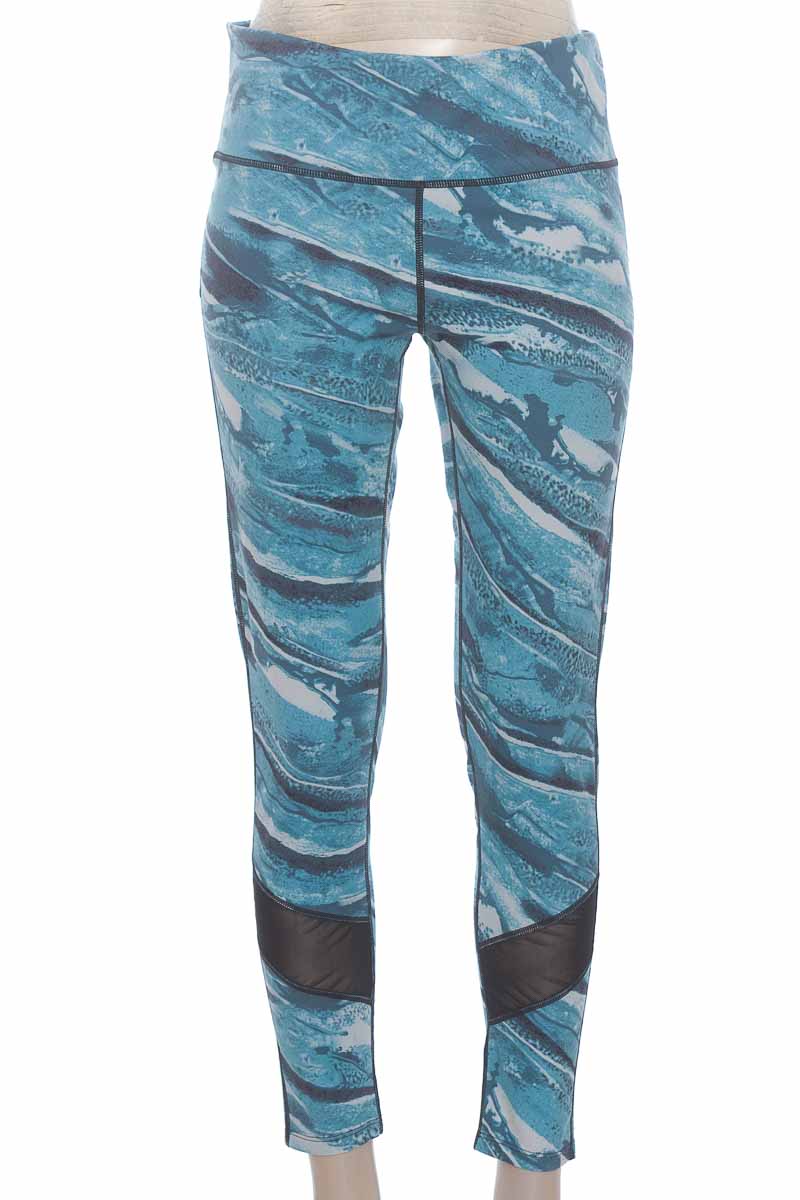 Ropa Deportiva / Salida de Baño color Azul - Diadora