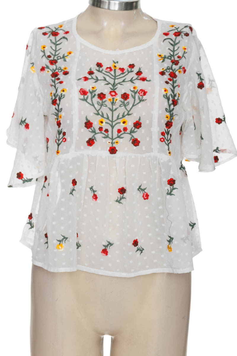 Top / Camiseta color Blanco - Koaj