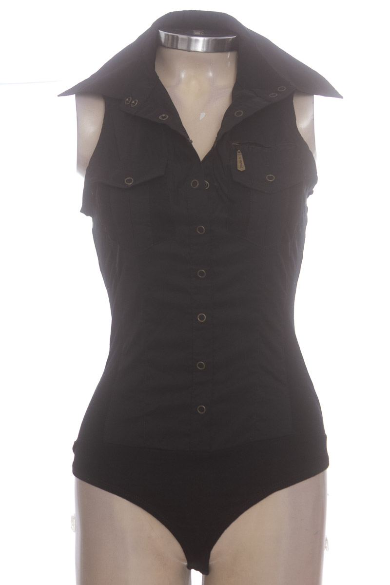 Blusa color Negro - Studio F