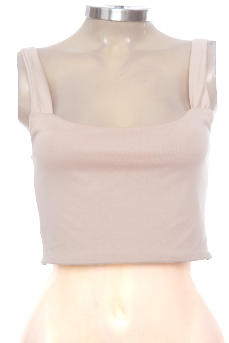 Top / Camiseta color Beige - Closeando