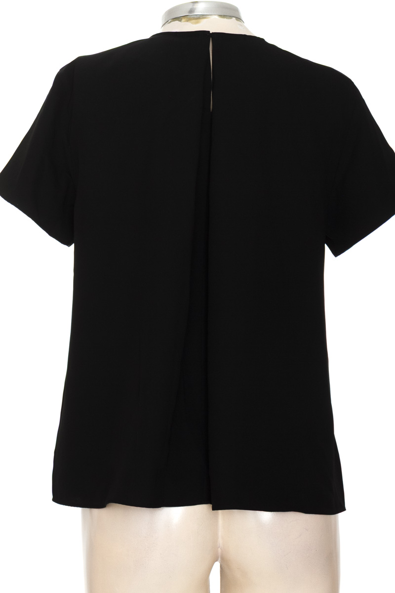 Blusa color Negro - UNIQLO